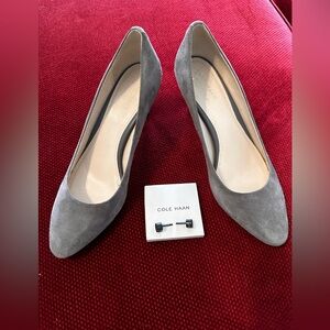Women’s shoes
